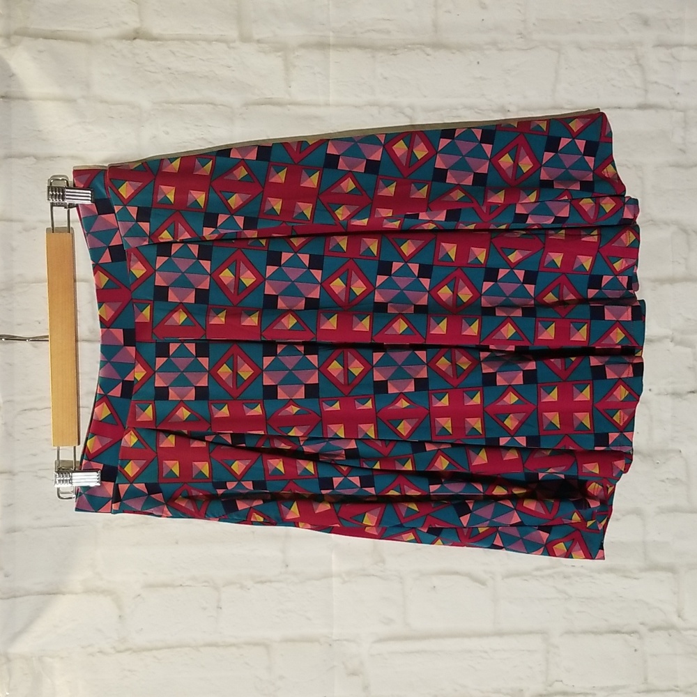 NWOT-Lularoe Madison pleated skirt with pockets